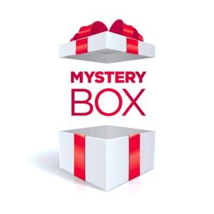 🎁🎁🎁Mistery Box 🎁🎁🎁 for women’s 5 pcs x 30$ (XL) 🔥🔥Deals🔥🔥